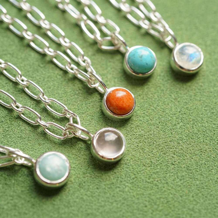 Daisy London Silver Rose Quartz Chunky Healing Stone Necklace - MococoDaisy LondonHN5005_SLVNecklaces