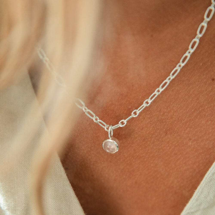 Daisy London Silver Rose Quartz Chunky Healing Stone Necklace - MococoDaisy LondonHN5005_SLVNecklaces