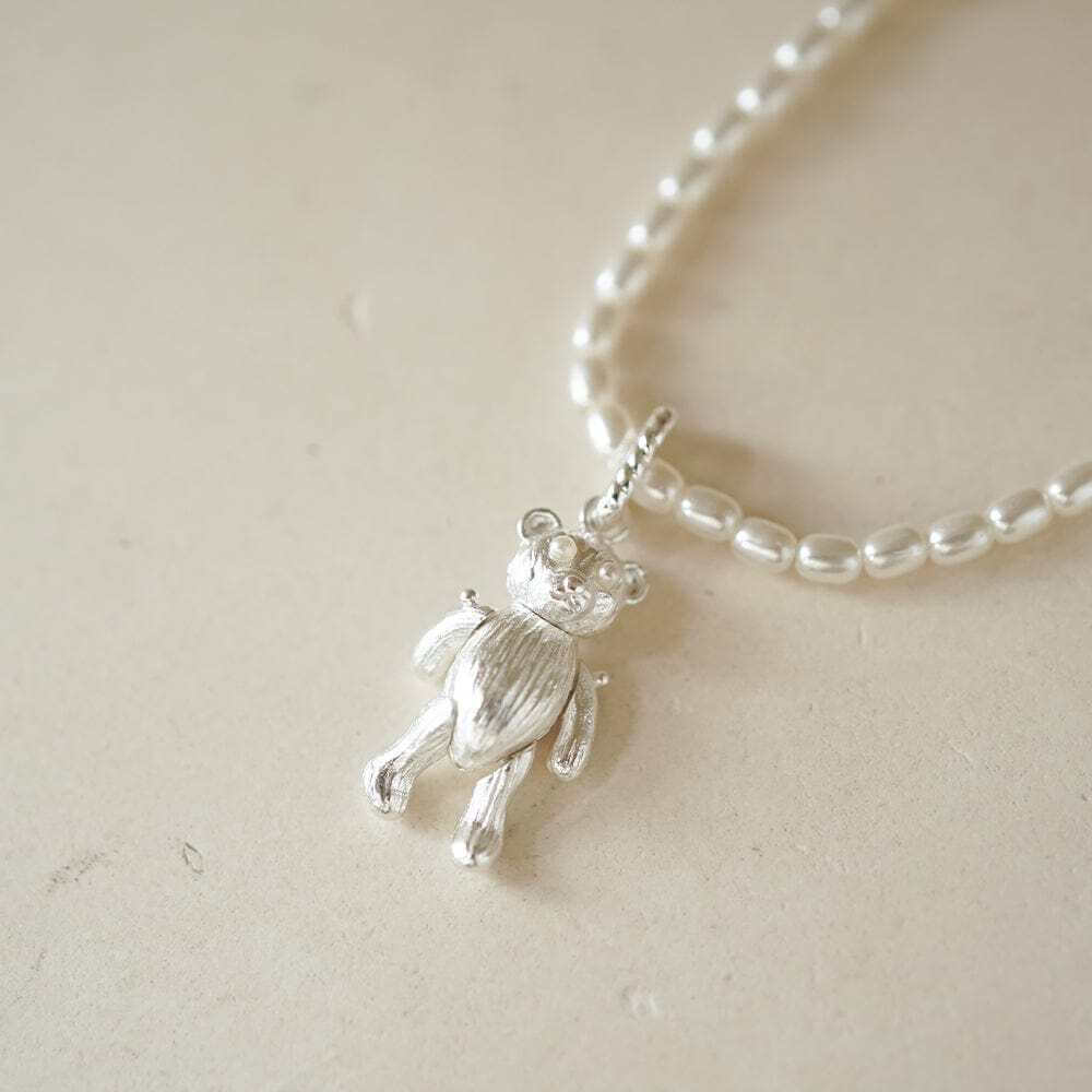 Daisy London Silver Shrimps Teddy Bear Pearl Necklace - MococoDaisy LondonSHN010_SLVNecklaces