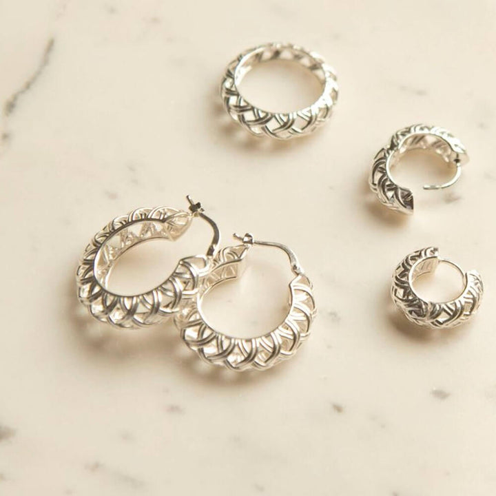 Daisy London Silver Shrimps Woven Maxi Hoop Earrings - MococoDaisy LondonSHE001_SLVEarrings