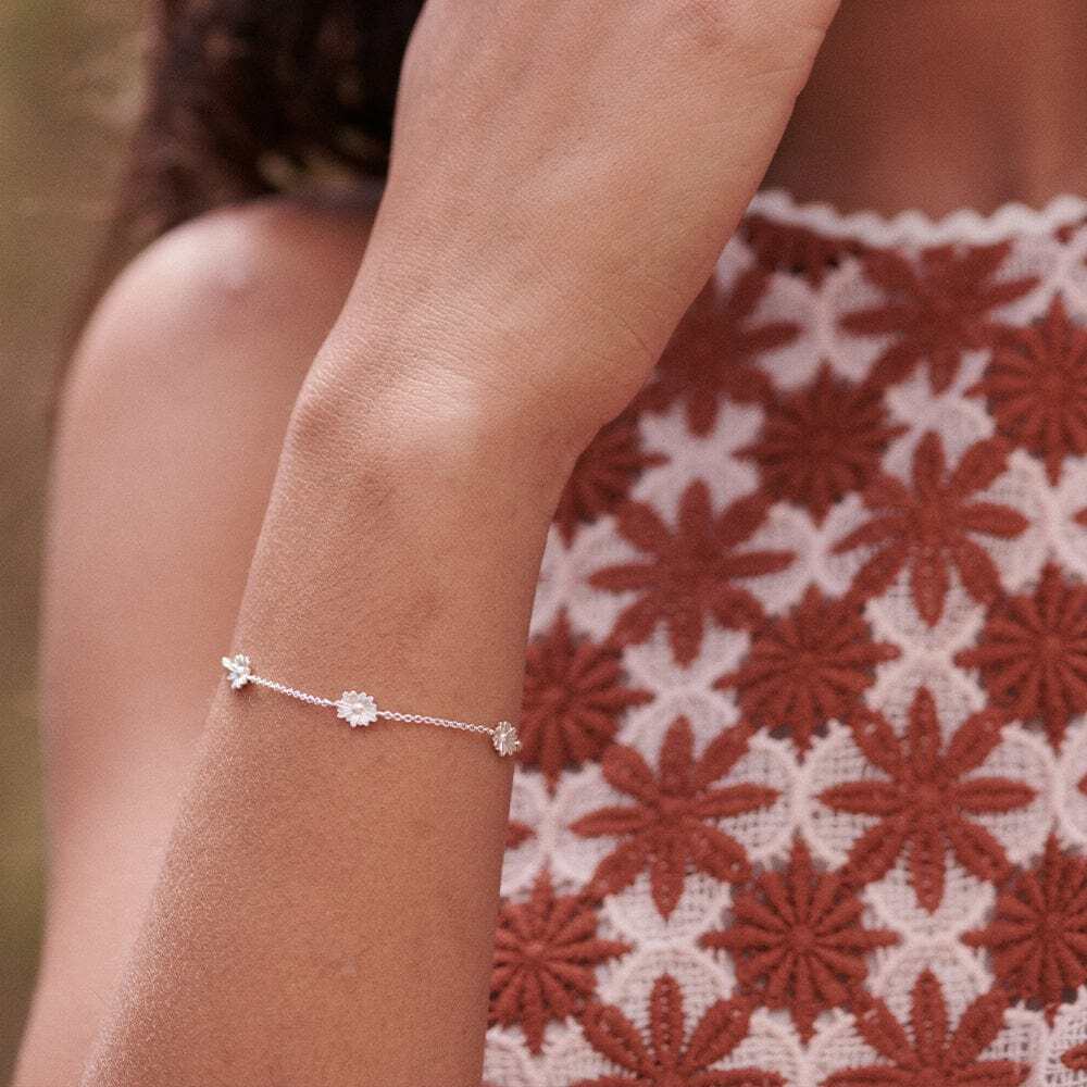 Daisy London Sterling Silver Daisy Chain Flower Bracelet Additional Image - 1