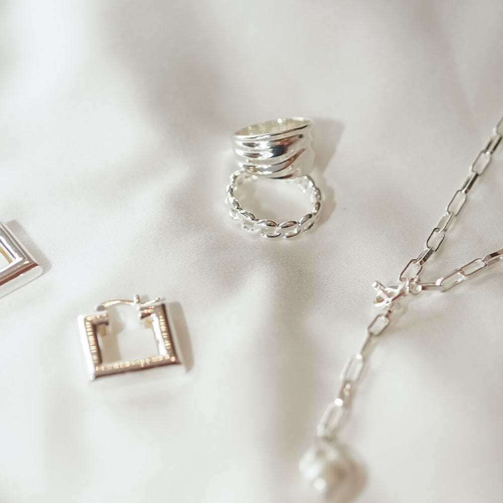 Daisy London Sterling Silver Polly Solid Chain Ring Additional Image - 4