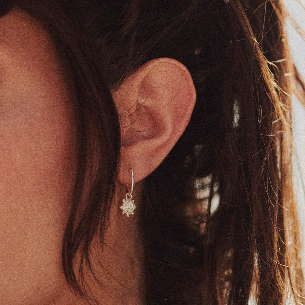 Daisy London Sterling Silver Spiral Sun Charm Earrings - MococoDaisy LondonSE22_SLV5056104135433Earrings