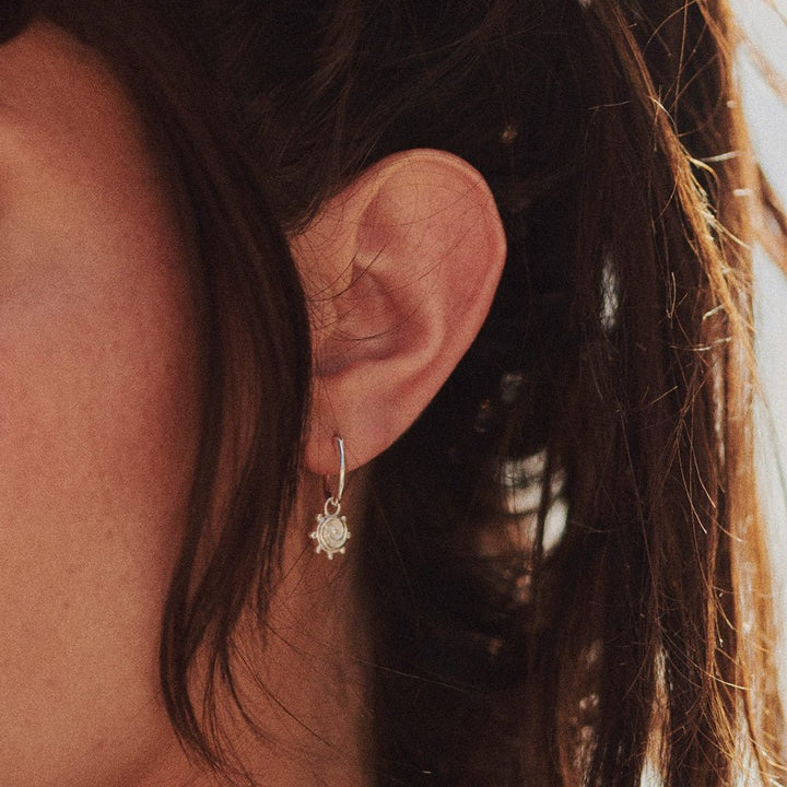 Daisy London Sterling Silver Spiral Sun Charm Earrings - MococoDaisy LondonSE22_SLV5056104135433Earrings