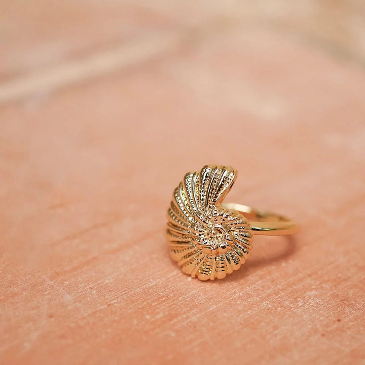 Daisy Polly Sayer Shell Ring - MococoDaisy LondonRings