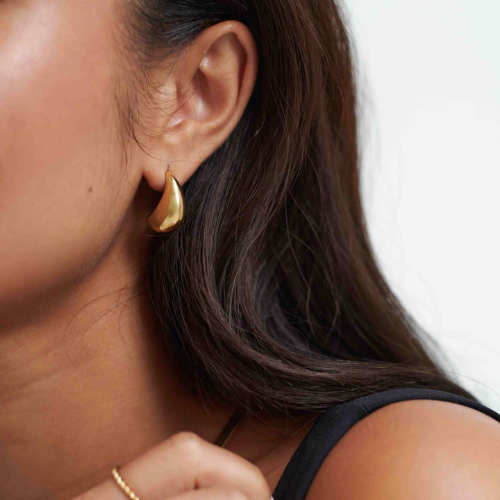 D.Louise Gold Curved Midi Hoops Earrings - MococoD.LouiseGE-0955060915006950Earrings