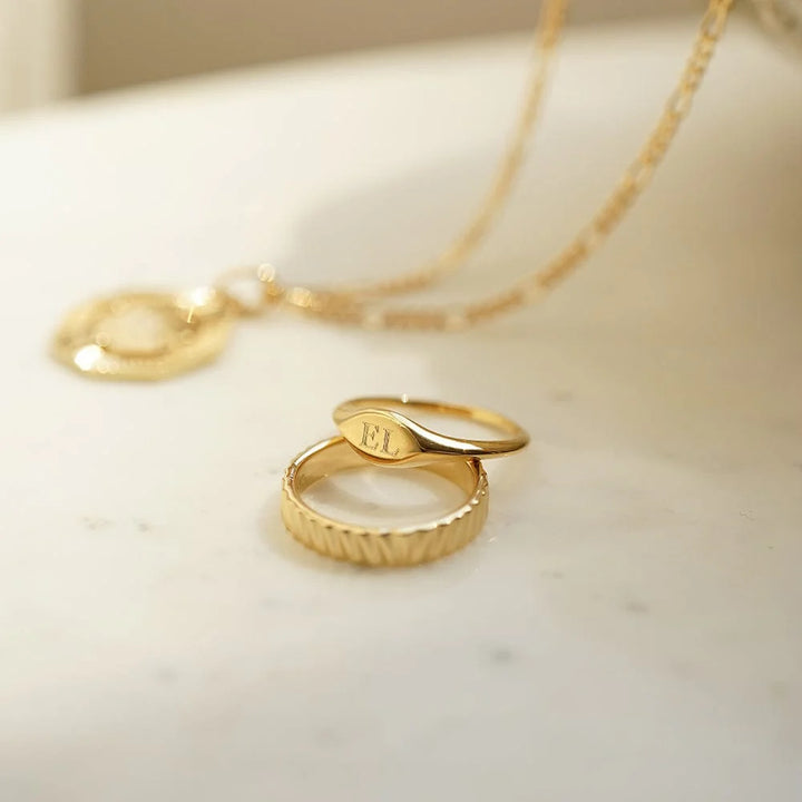 Daisy Estée Lalonde Mini Signet Ring