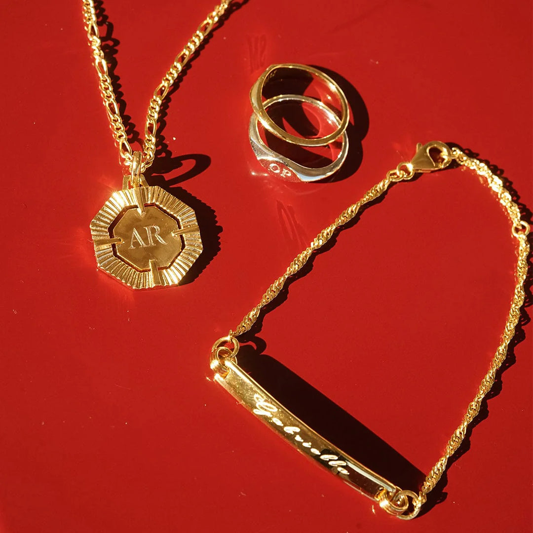 Daisy Estée Lalonde Mini Signet Ring