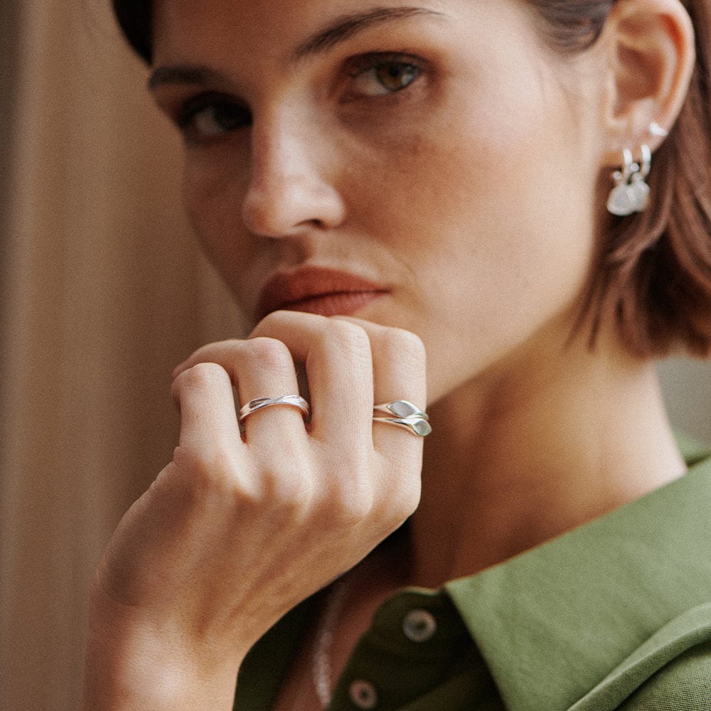Daisy Estée Lalonde Wavy Stacking Ring