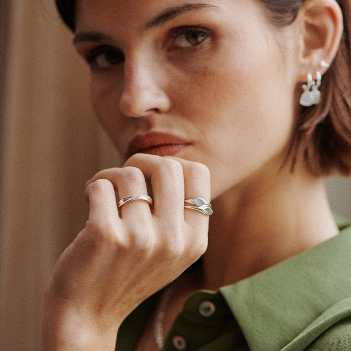 Daisy Estée Lalonde Wavy Stacking Ring