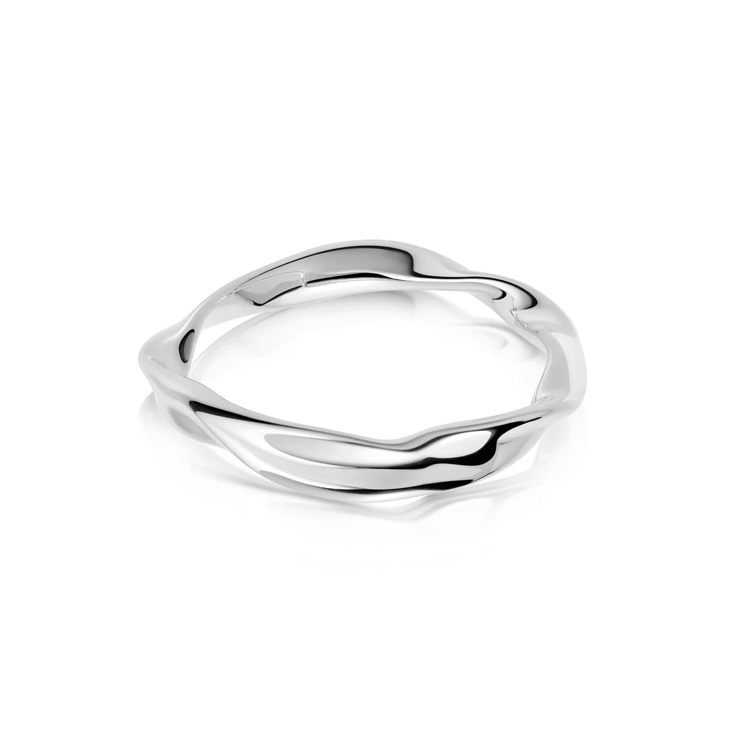 Daisy Estée Lalonde Wavy Stacking Ring