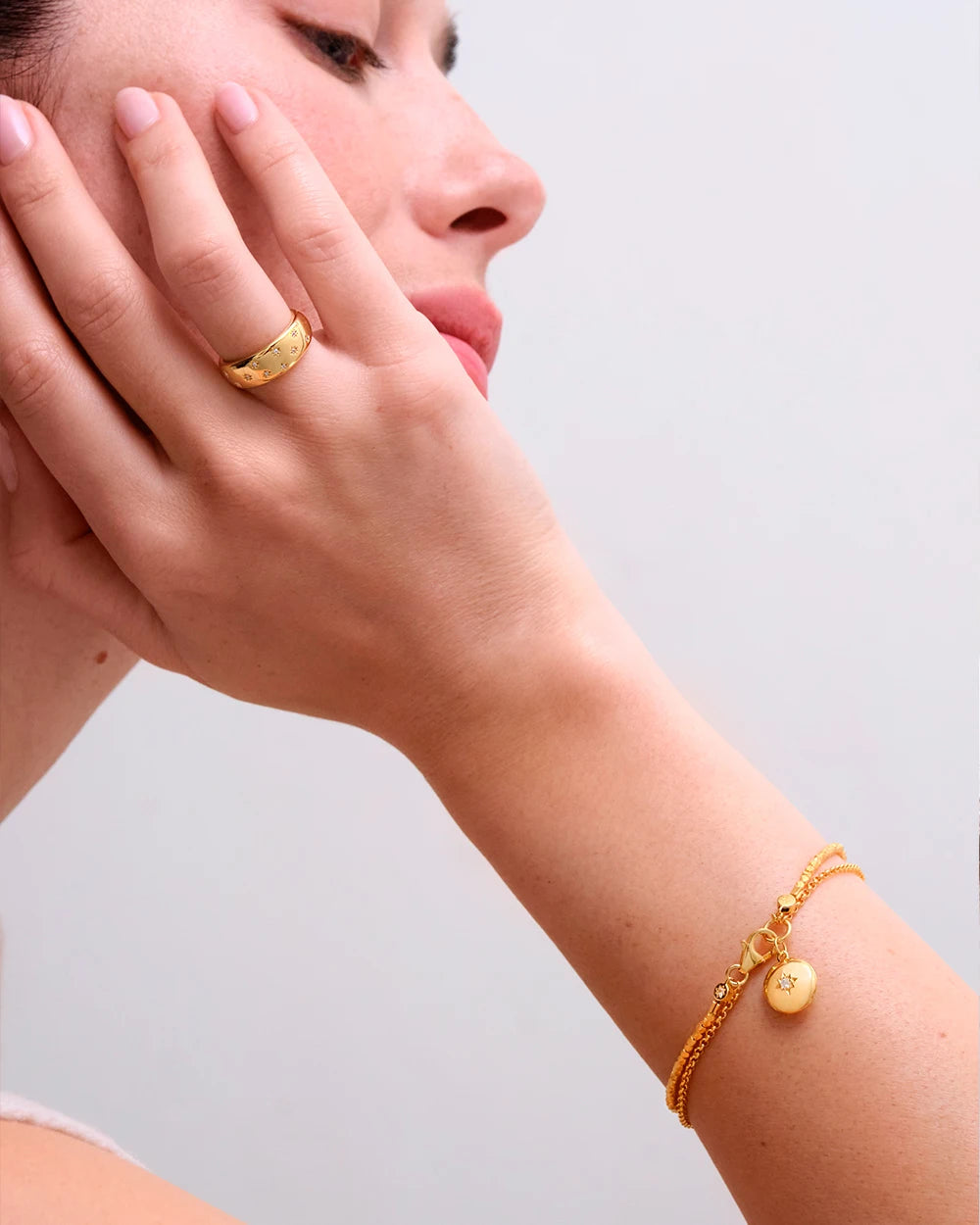 Astley Clarke Star-Set Locket Bracelet