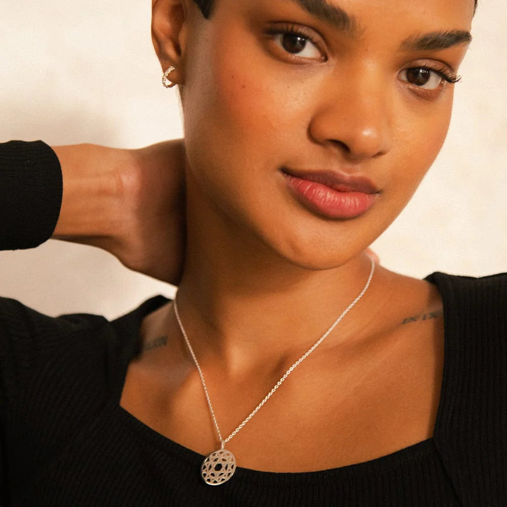 Daisy London Silver Heart Chakra Necklace Mococo