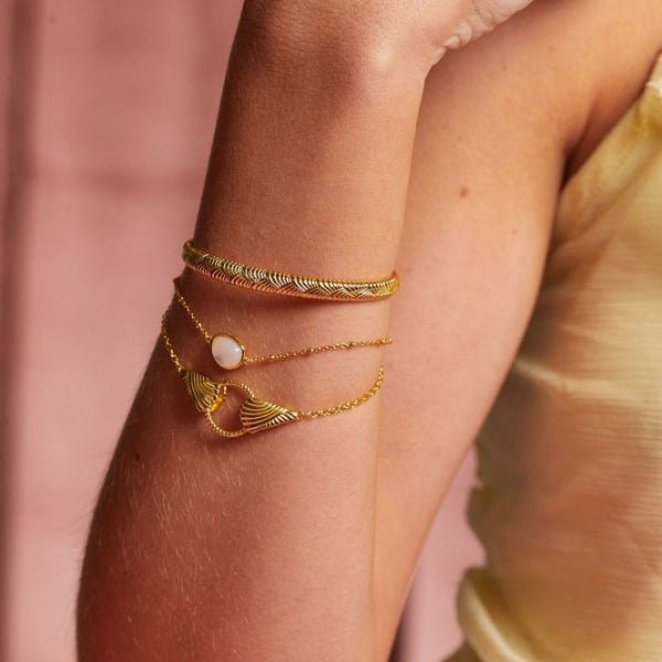 Hot Diamonds Gold Silver X GE Calm Bracelet - MOP - MococoHot DiamondsDL7045055069057323Bracelets