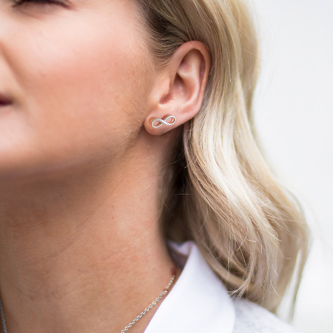 Hot Diamonds Silver Fresh Infinity Earrings - MococoHot DiamondsDE390Earrings