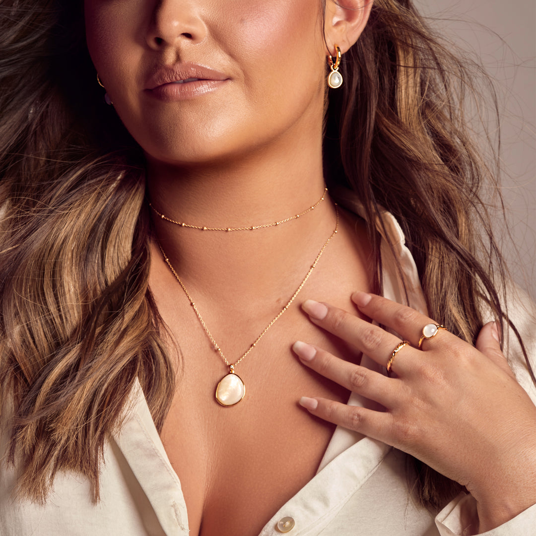 Hot Diamonds X Gold Calm Mother of Pearl Pendant Necklace