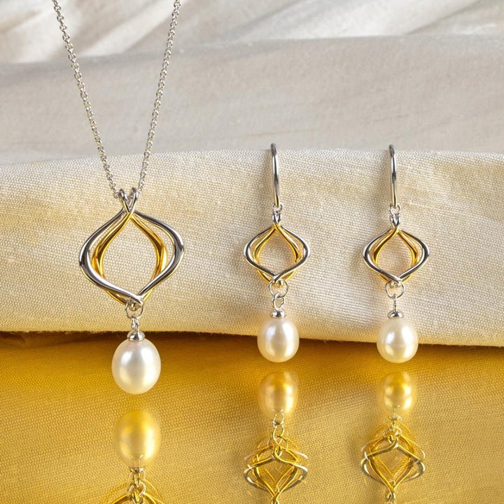 Kit Heath Alicia Pearl Golden FP RP/GP 18″ Necklace - MococoKit Heath90021GFP5038159171598Necklaces