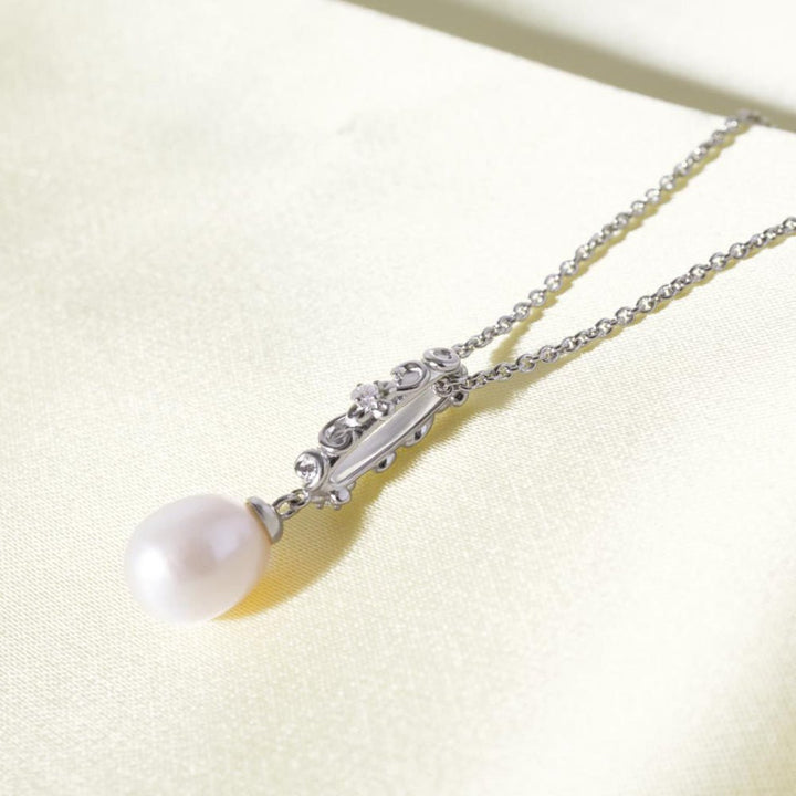 Kit Heath Blossom Flyte Honey Flower Oval Pearl Necklace - MococoKit Heath90334FPC5038159170423Necklaces