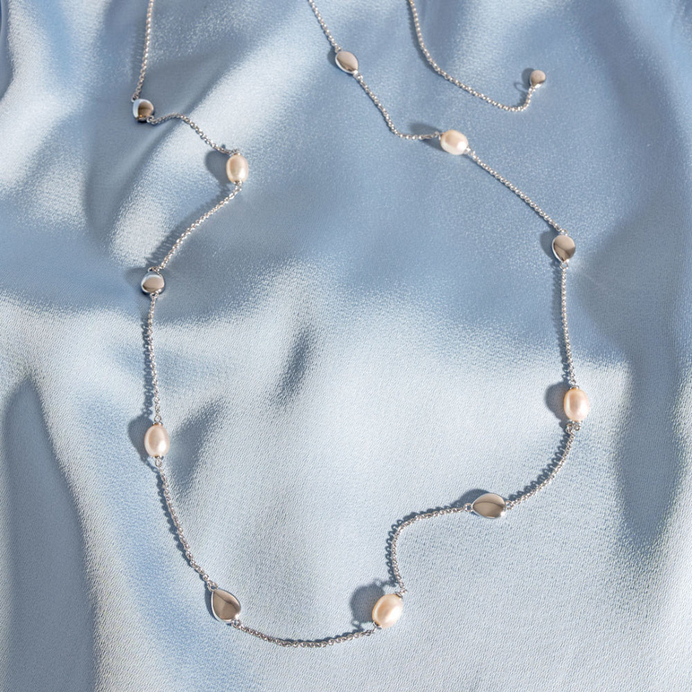 Kit Heath Coast Pebble Pearl Station Toggle Necklace image 3