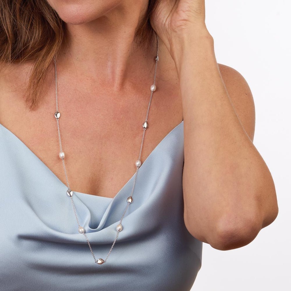 Kit Heath Coast Pebble Pearl Station Toggle Necklace - MococoKit Heath90169FPNecklace