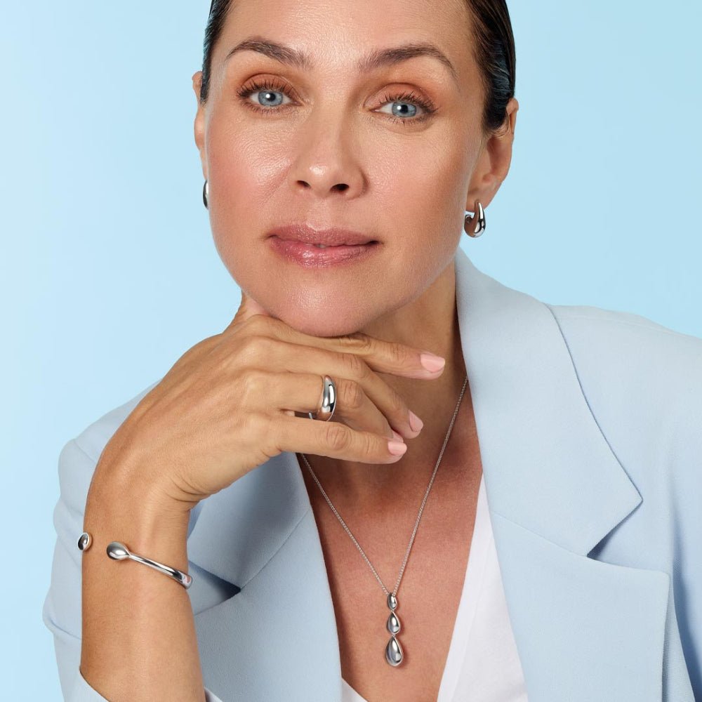 Kit Heath Coast Pebble Smooth Triple Grande Toggle Necklace - MococoKit Heath90153RPNecklace