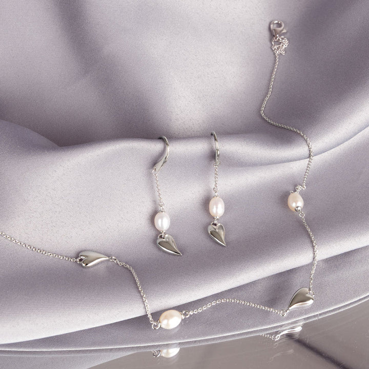 Kit Heath Desire Kiss Pearl Chain Drop Earrings - MococoKit Heath50515FPEarrings