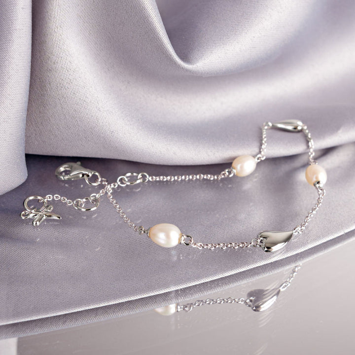 Kit Heath Desire Kiss Pearl Station Bracelet image 3
