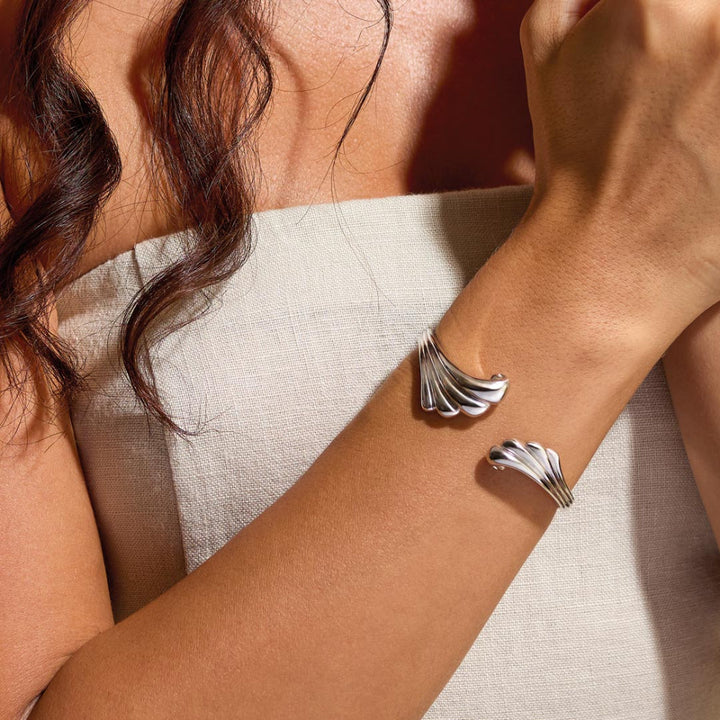 Kit Heath Oceane Shell Echo Grande Hinged Bangle image 1