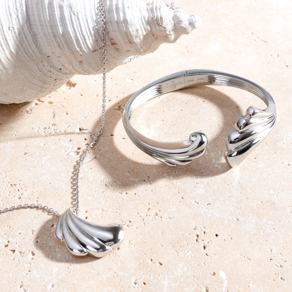 Kit Heath Oceane Shell Echo Grande Hinged Bangle image 3