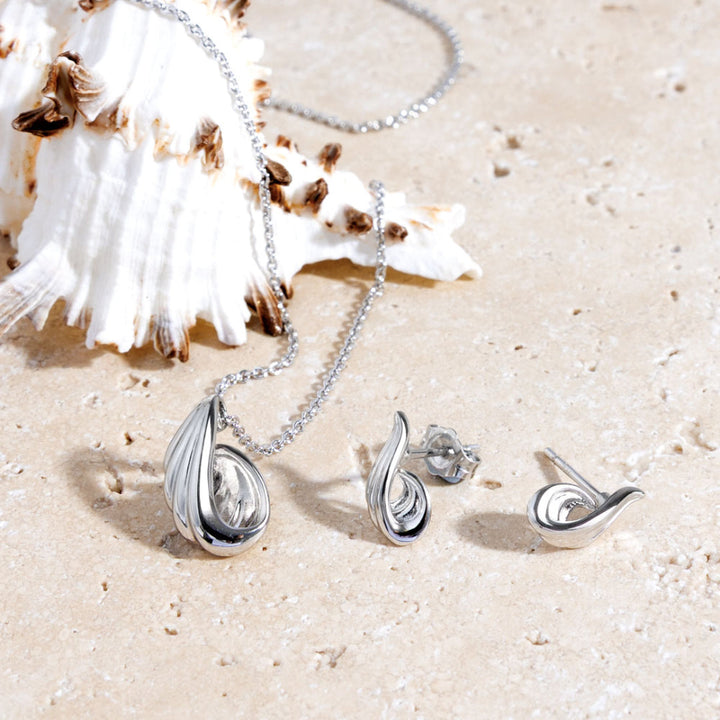 Kit Heath Oceane Shell Wave Necklace image 2