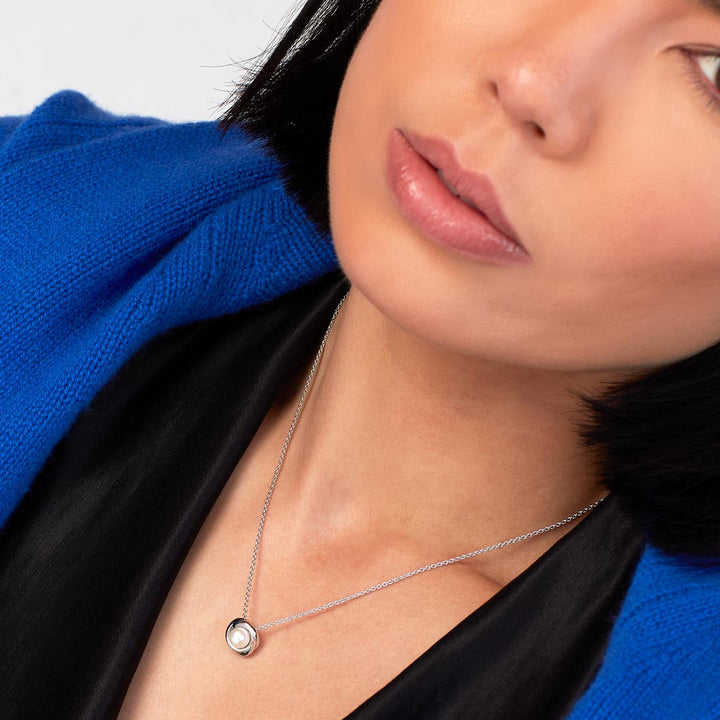 Kit Heath Silver Bevel Trilogy Pearl Necklace - MococoKit Heath9161FP5038159165375Necklaces