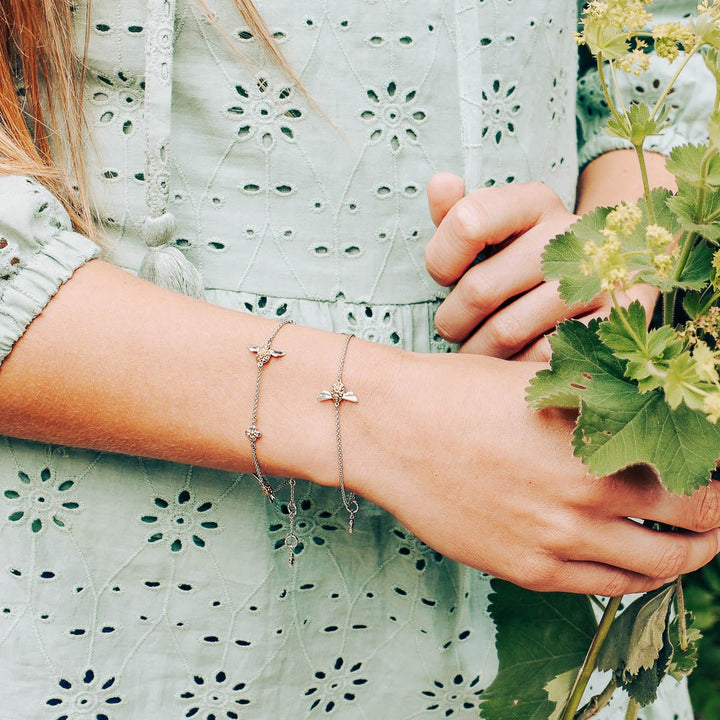 Kit Heath Silver Blossom Flyte Honey Bee Bracelet - MococoKit Heath70337GRP5038159163494Bracelets