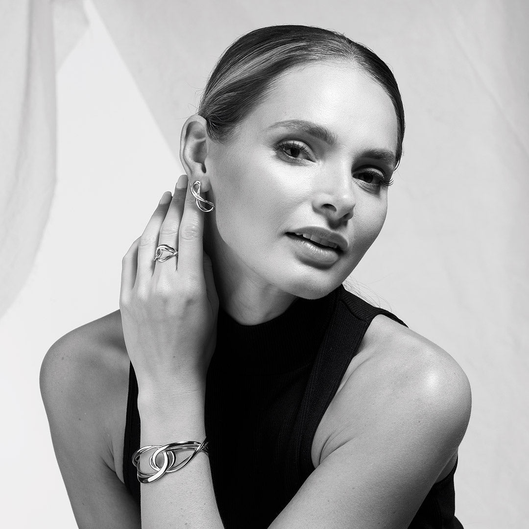 Kit Heath Silver Infinity Grande Curved Stud Earrings - MococoKit Heath41164RP5038159165184Earrings