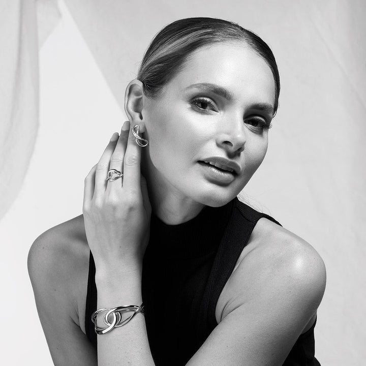 Kit Heath Silver Infinity Grande Curved Stud Earrings - MococoKit Heath41164RP5038159165184Earrings