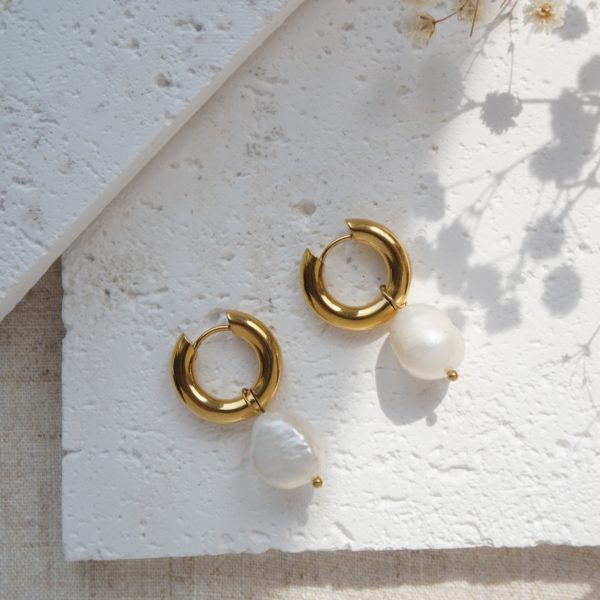 Little Grey Moon Gold Chunky Pearl Hoop Earrings - MococoLittle Grey Moon100618Earrings