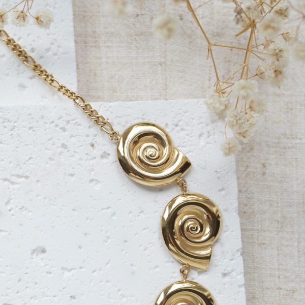 Little Grey Moon Gold Seashell Necklace - MococoLittle Grey Moon100624Necklaces
