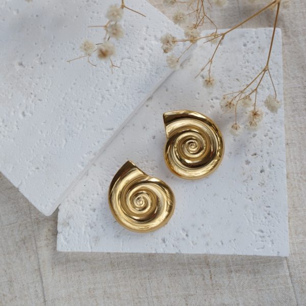 Little Grey Moon Gold Seashell Stud Earrings - MococoLittle Grey Moon100604Earrings