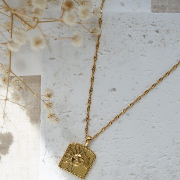 Little Grey Moon Gold Sun Goddess Necklace - MococoLittle Grey Moon100625Necklaces