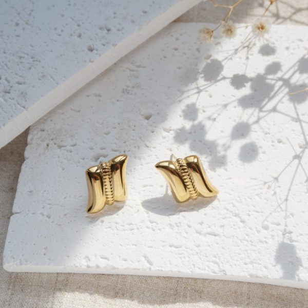 Little Grey Moon Gold Wave Stud Earrings - MococoLittle Grey Moon100620Earrings