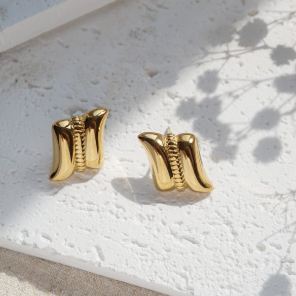 Little Grey Moon Gold Wave Stud Earrings - MococoLittle Grey Moon100620Earrings