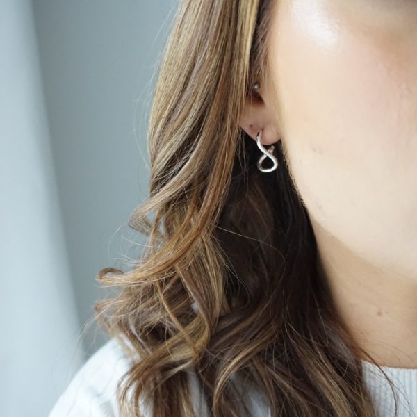 Little Grey Moon Silver Fig and Twist Hoop Earrings - MococoLittle Grey Moon100567Earrings