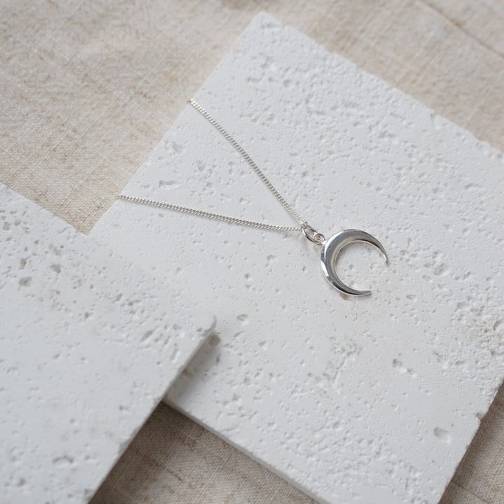 Little Grey Moon Silver Horn Necklace - MococoLittle Grey Moon100096Necklaces