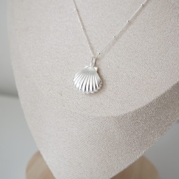 Little Grey Moon Silver Shell Locket Necklace - MococoLittle Grey Moon100547Necklaces