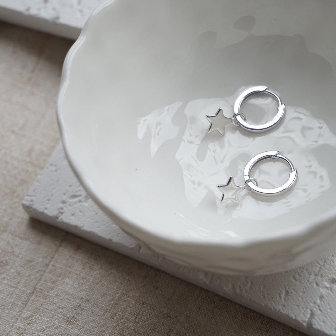 Little Grey Moon Silver Star Hoop Earrings - MococoLittle Grey Moon100489Earrings