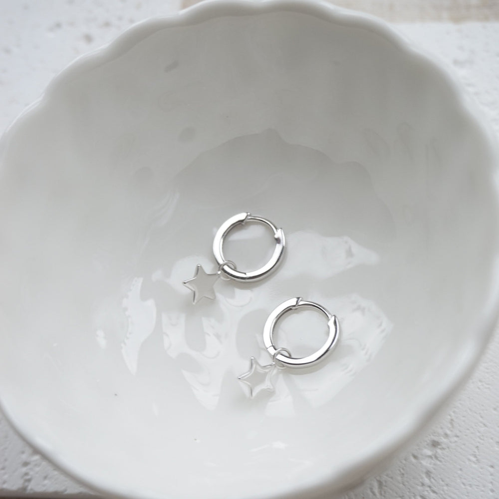 Little Grey Moon Silver Star Hoop Earrings - MococoLittle Grey Moon100489Earrings