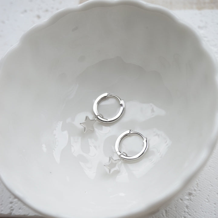 Little Grey Moon Silver Star Hoop Earrings - MococoLittle Grey Moon100489Earrings