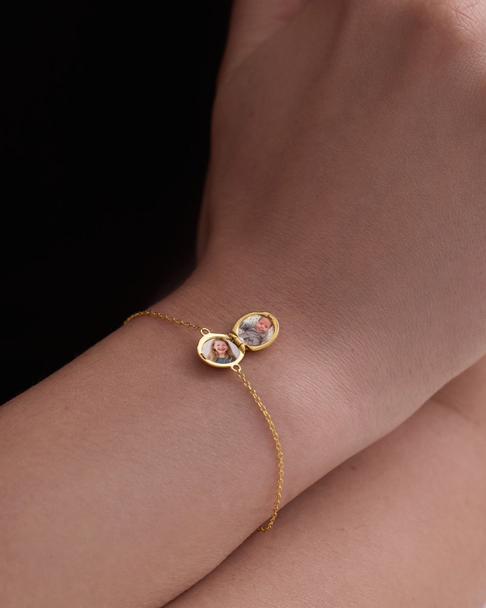 Astley Clarke Celestial Tiny Star Locket Bracelet 18k Gold