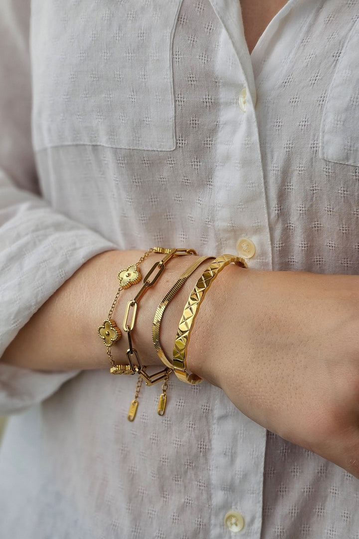 Mococo Essentials Gold Dainty Herringbone Chain Bracelet - MococoMococoMOCEGB004Bracelets
