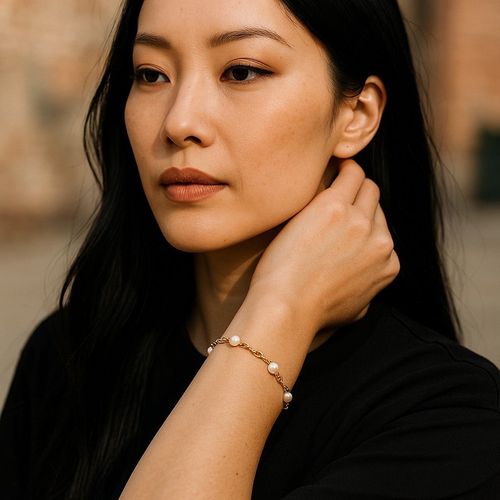 Mococo Essentials Gold Pearl Chain Bracelet - MococoMococoMOCEGB010Bracelet