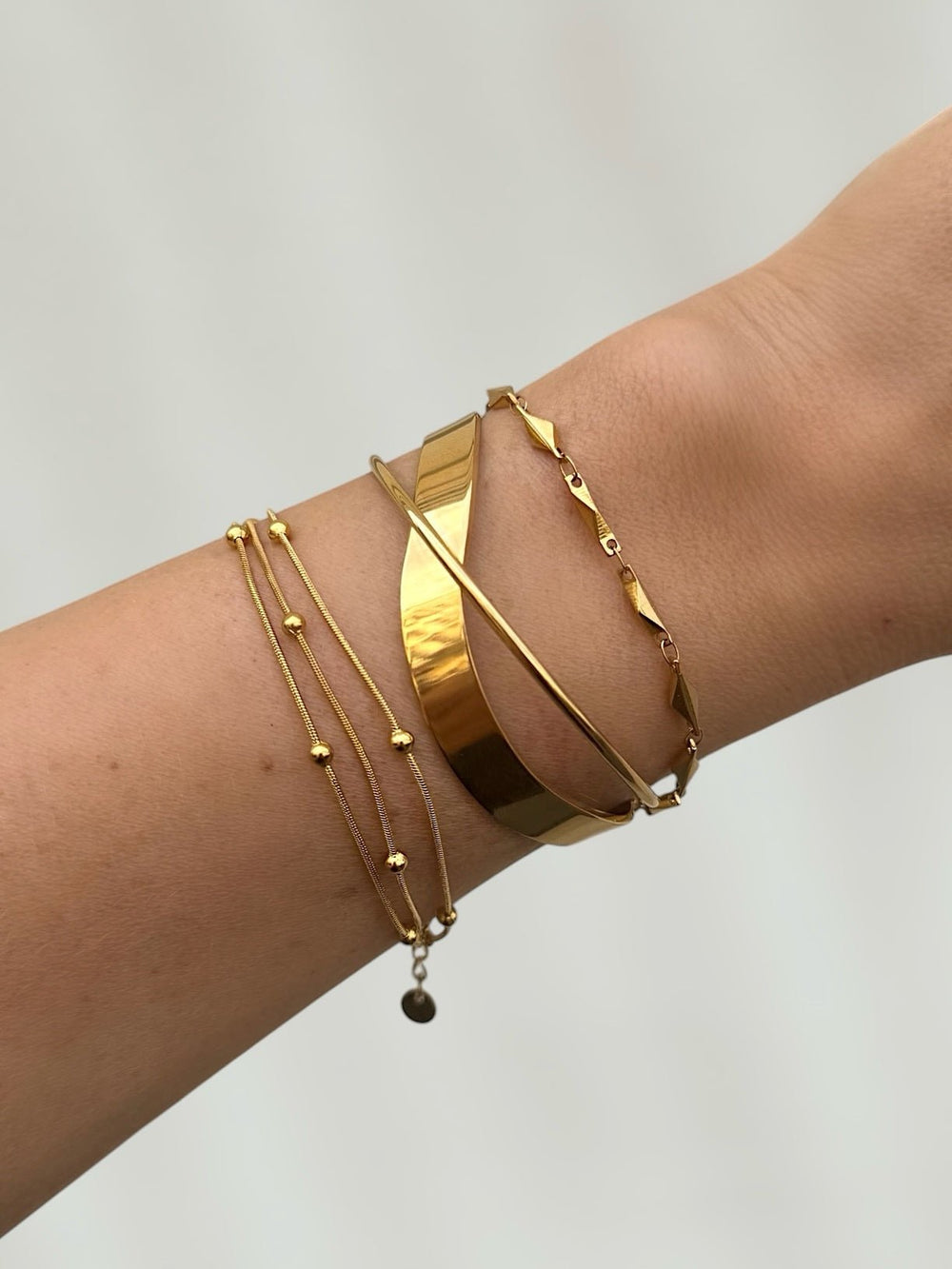 Mococo Essentials Gold Prism Necklace - MococoMococoMOCEGN014Necklace